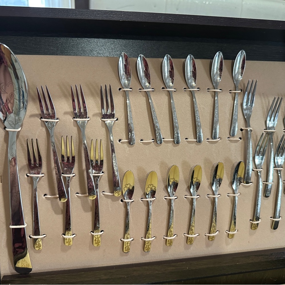 Silver and Gold Kitchen Cutlery Set